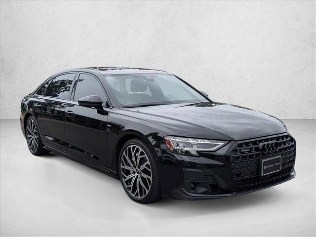 Used 2023 Audi A8 L 3.0T image 3