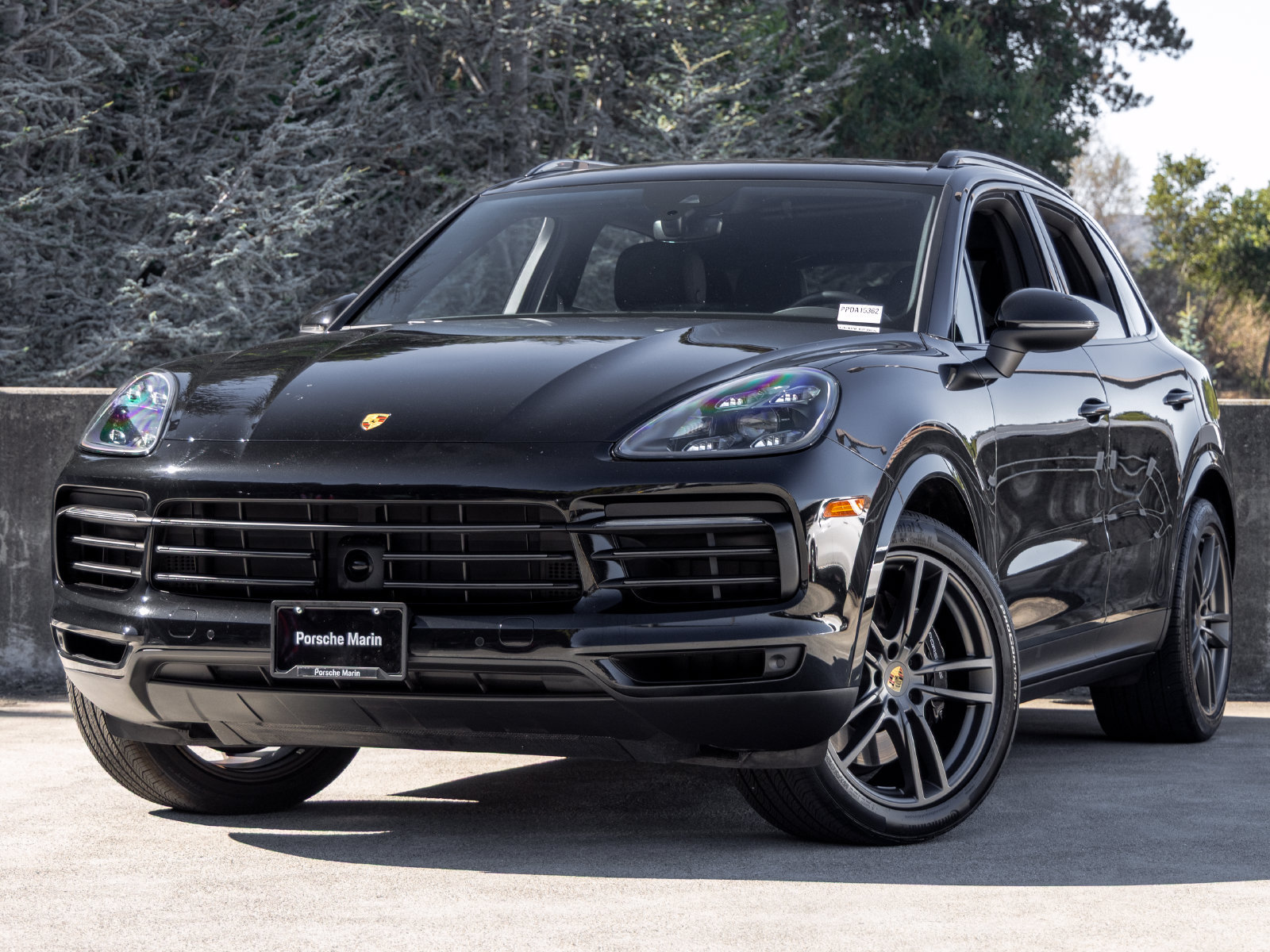 Certified 2023 Porsche Cayenne S Platinum AWD/4WD image 1