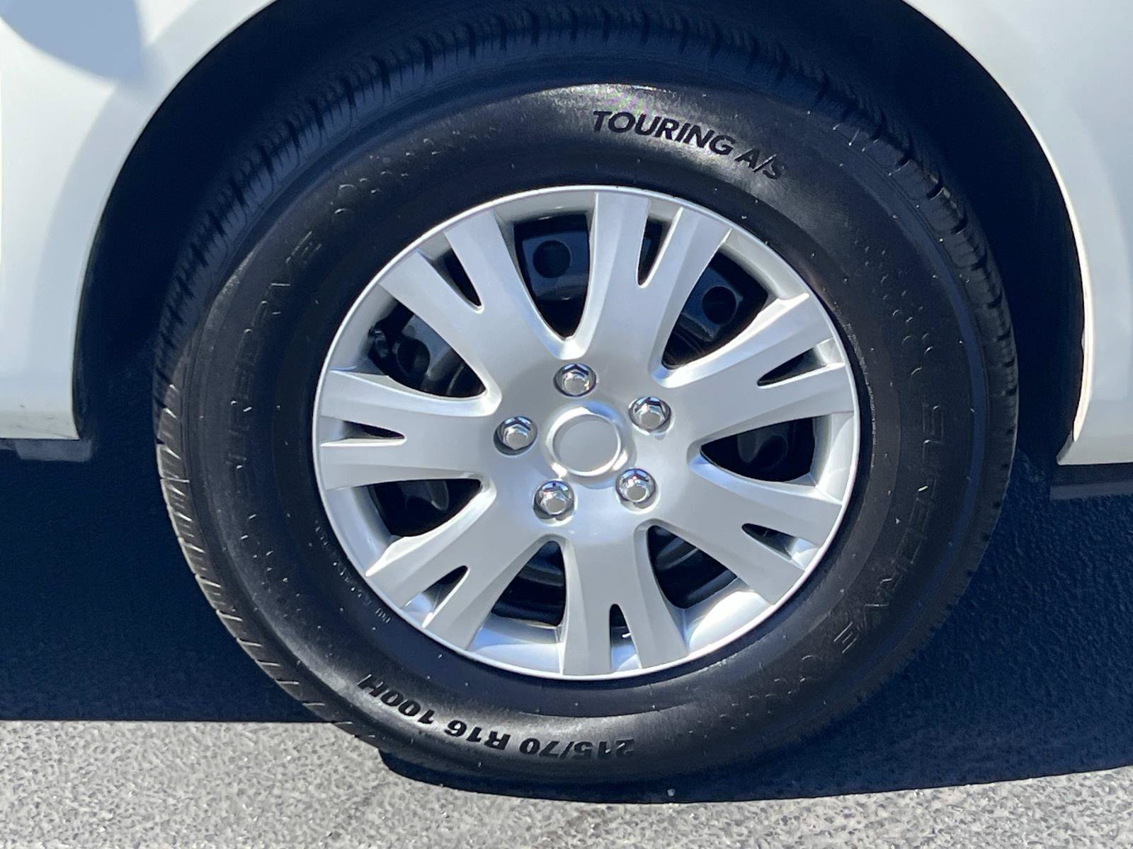 Used 2015 Nissan Rogue S FWD image 22