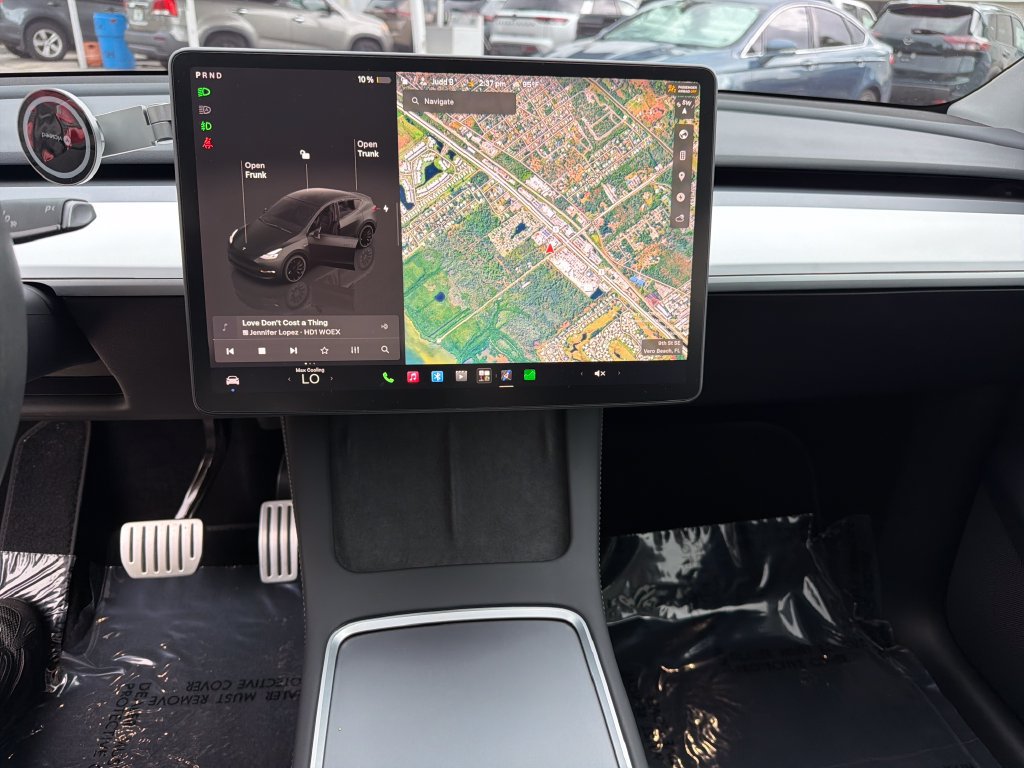 Used 2024 Tesla Model Y Performance AWD/4WD image 22