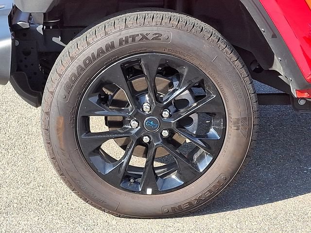 Used 2025 Jeep Wrangler Unlimited Sahara w/ Safety Group image 8