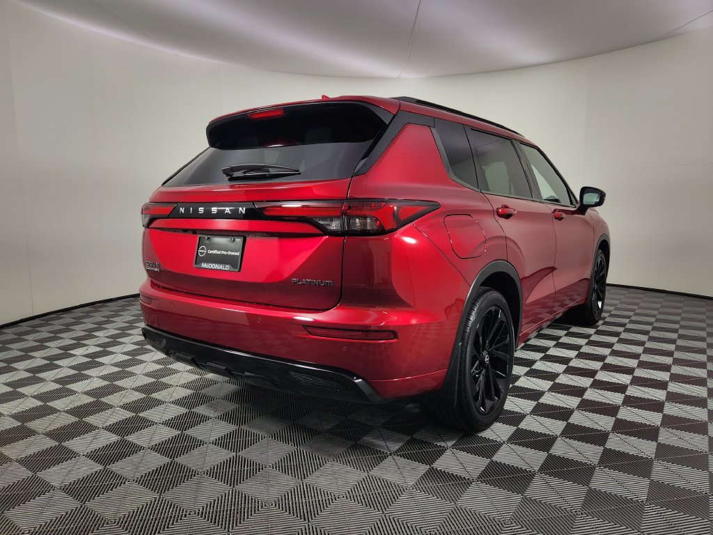 Used 2026 Nissan Rogue Platinum w/ Family Package AWD/4WD image 5