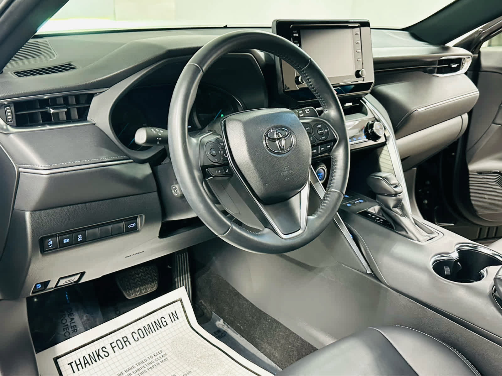 Certified 2022 Toyota Venza XLE AWD/4WD image 10