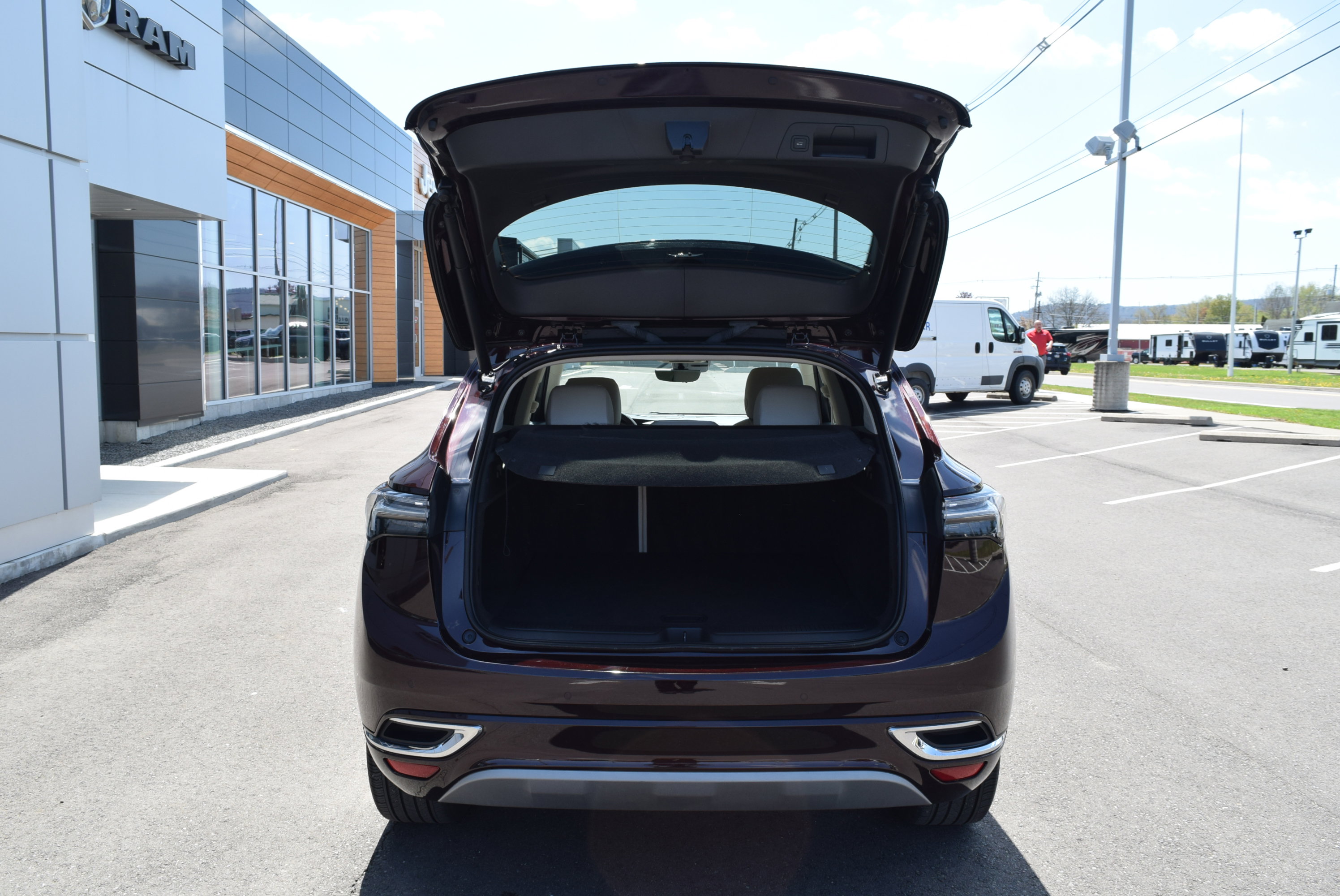 Used 2023 Buick Envision Avenir AWD/4WD image 9