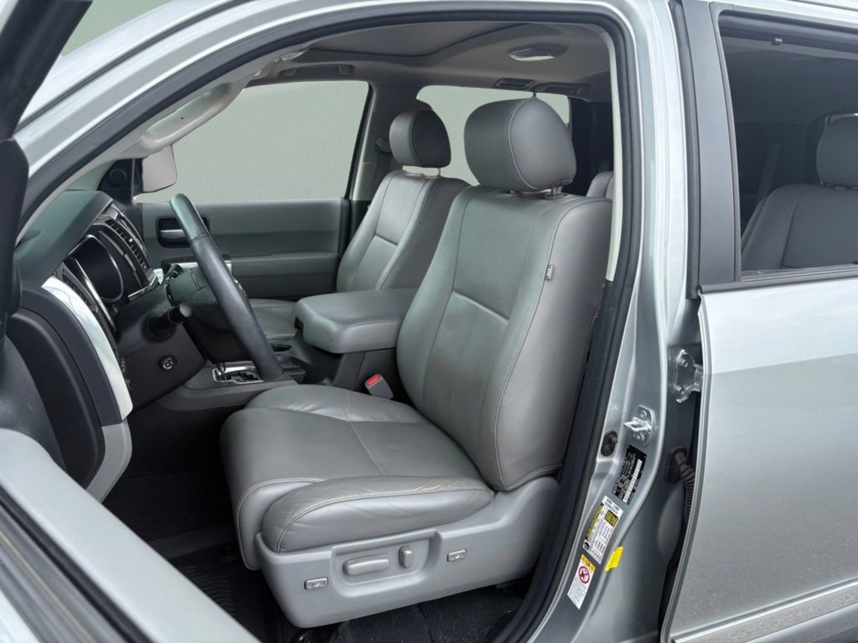 Certified 2021 Toyota Sequoia Limited w/ Safety & Convenience Package AWD/4WD image 22