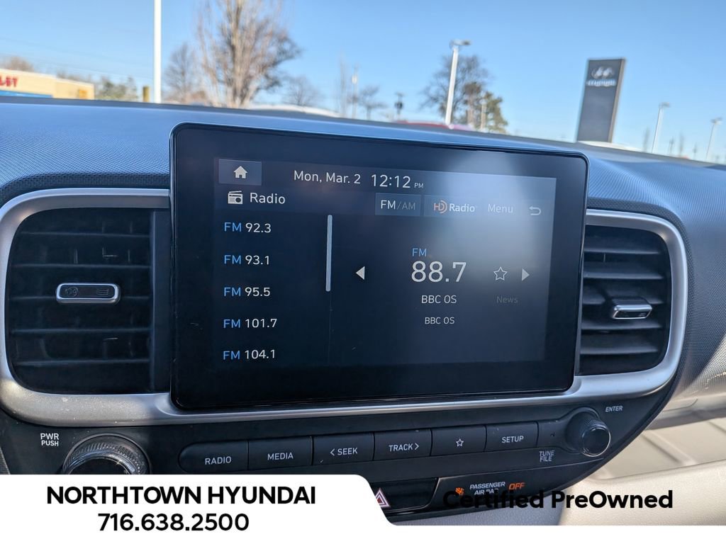 Certified 2023 Hyundai Venue SEL image 20