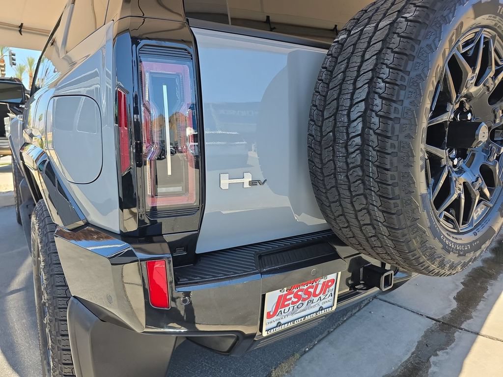 Used 2026 GMC Hummer EV SUV AWD/4WD image 33