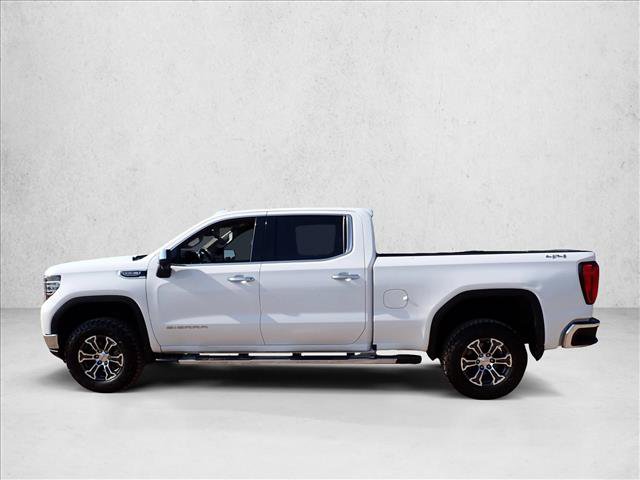 Used 2022 GMC Sierra 1500 SLT AWD/4WD image 2