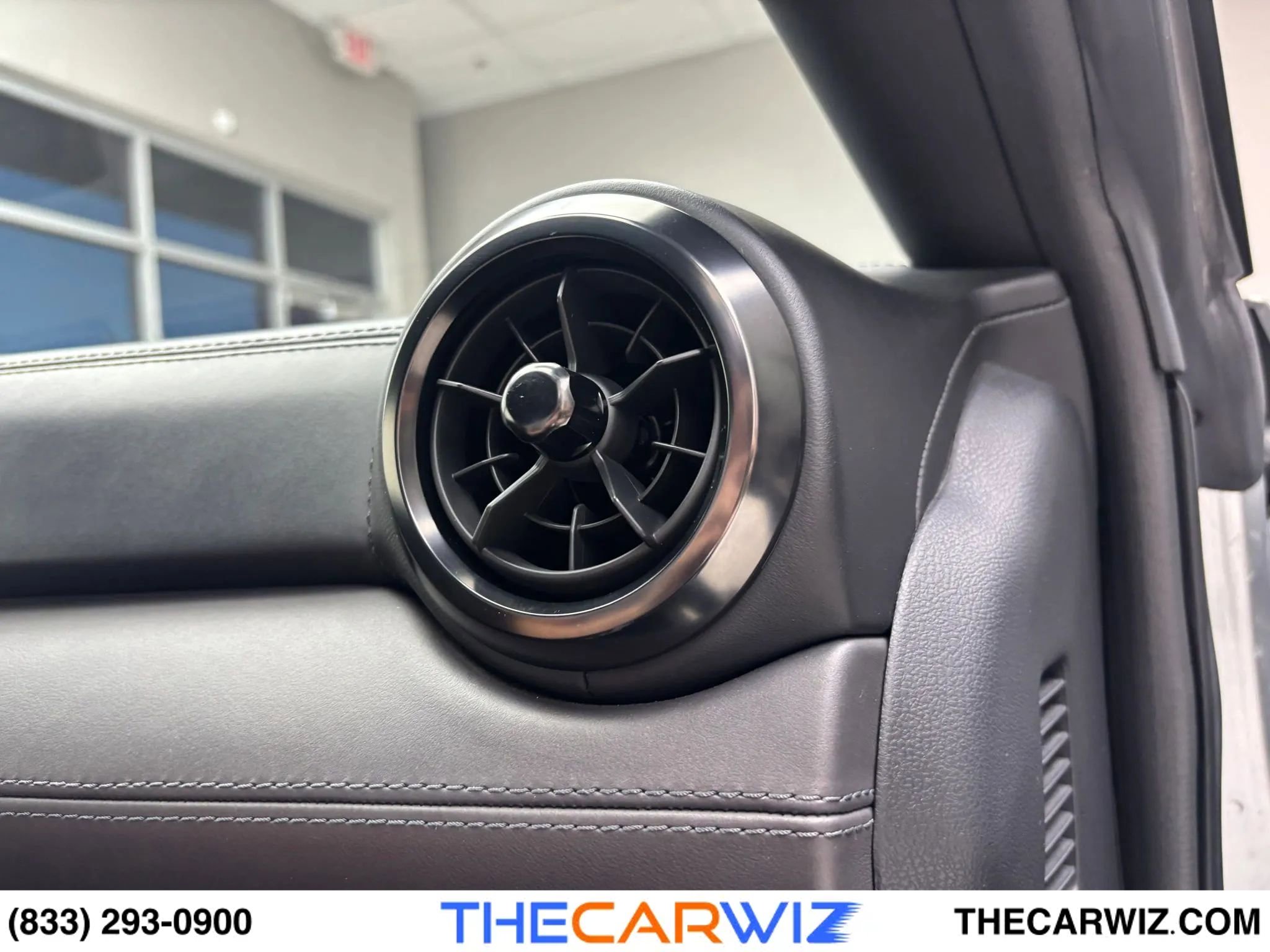 Used 2023 Nissan GT-R Premium w/ Premium Interior Package image 80