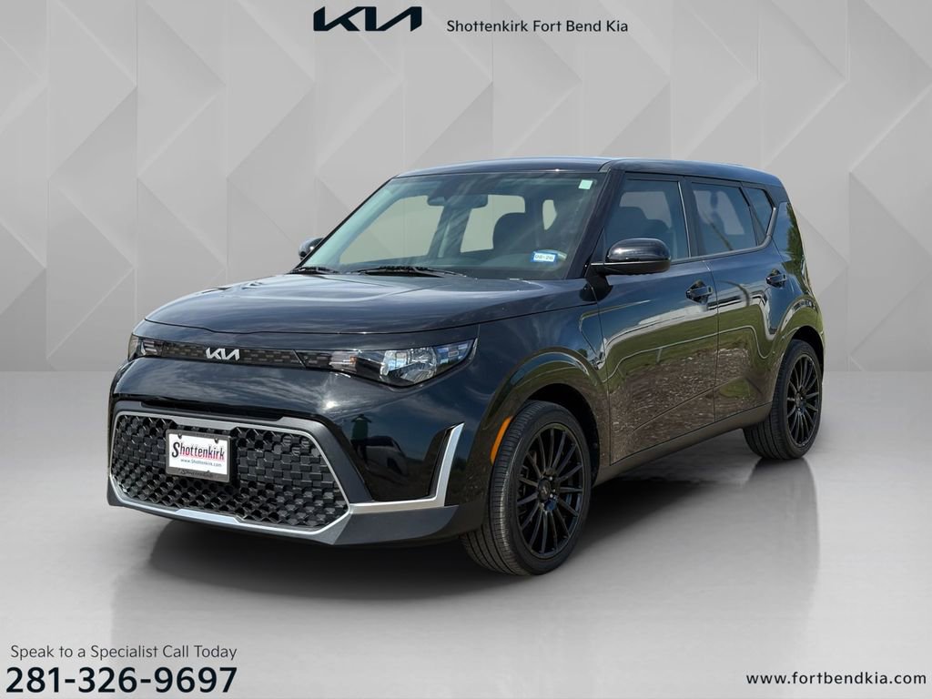 Used 2024 Kia Soul LX w/ Option Group 015 FWD video 1