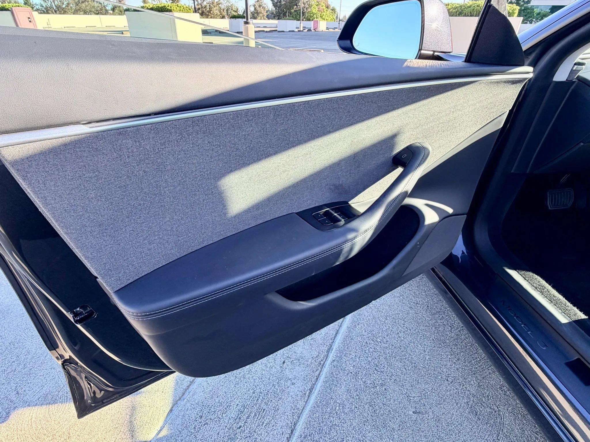Used 2025 Tesla Model 3 Long Range RWD image 28
