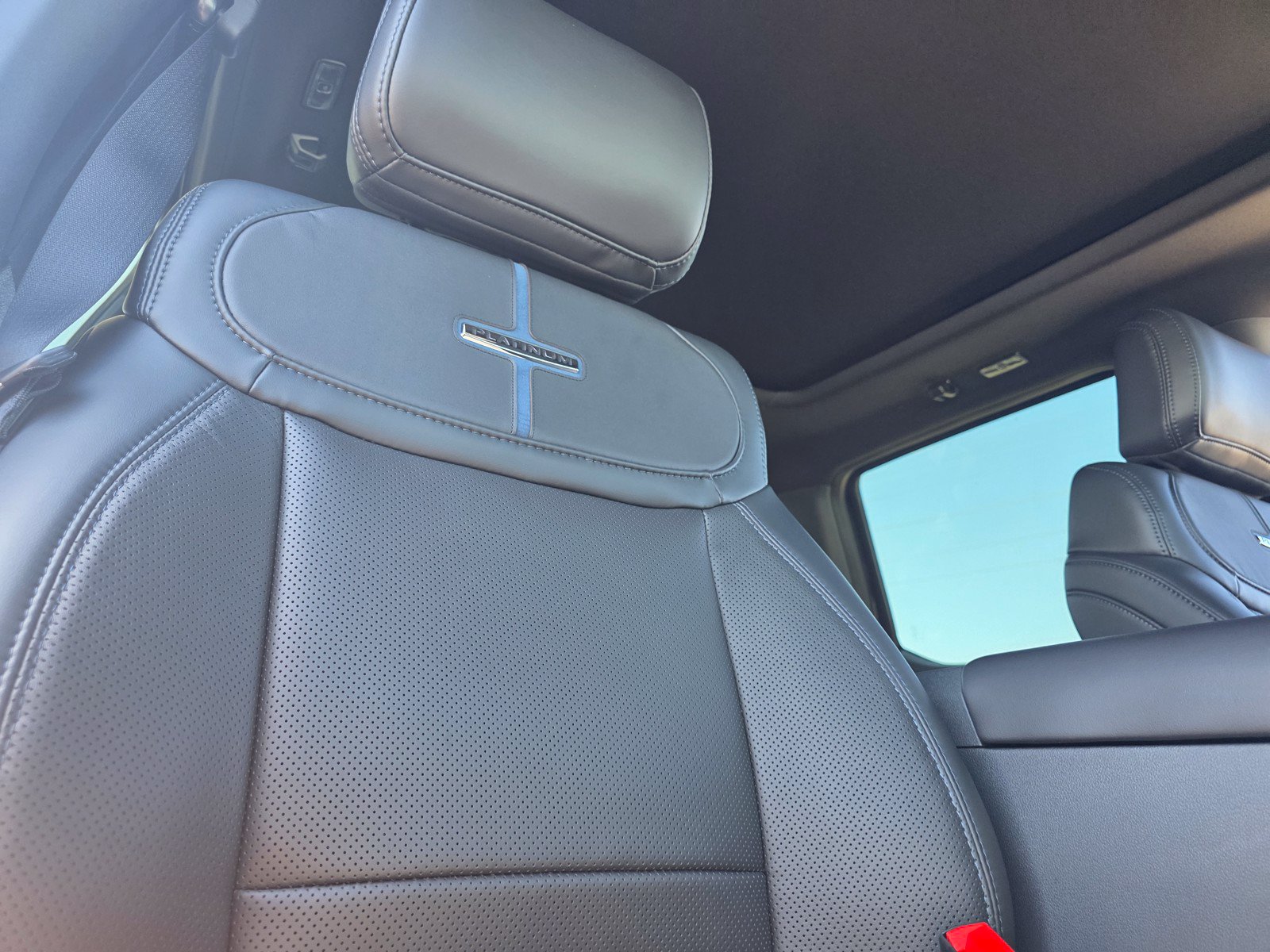 New 2026 Ford F250 Platinum w/ Tremor Off-Road Package AWD/4WD image 17