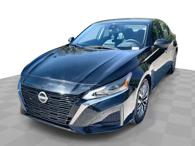 Used 2025 Nissan Altima 2.5 SV image 1