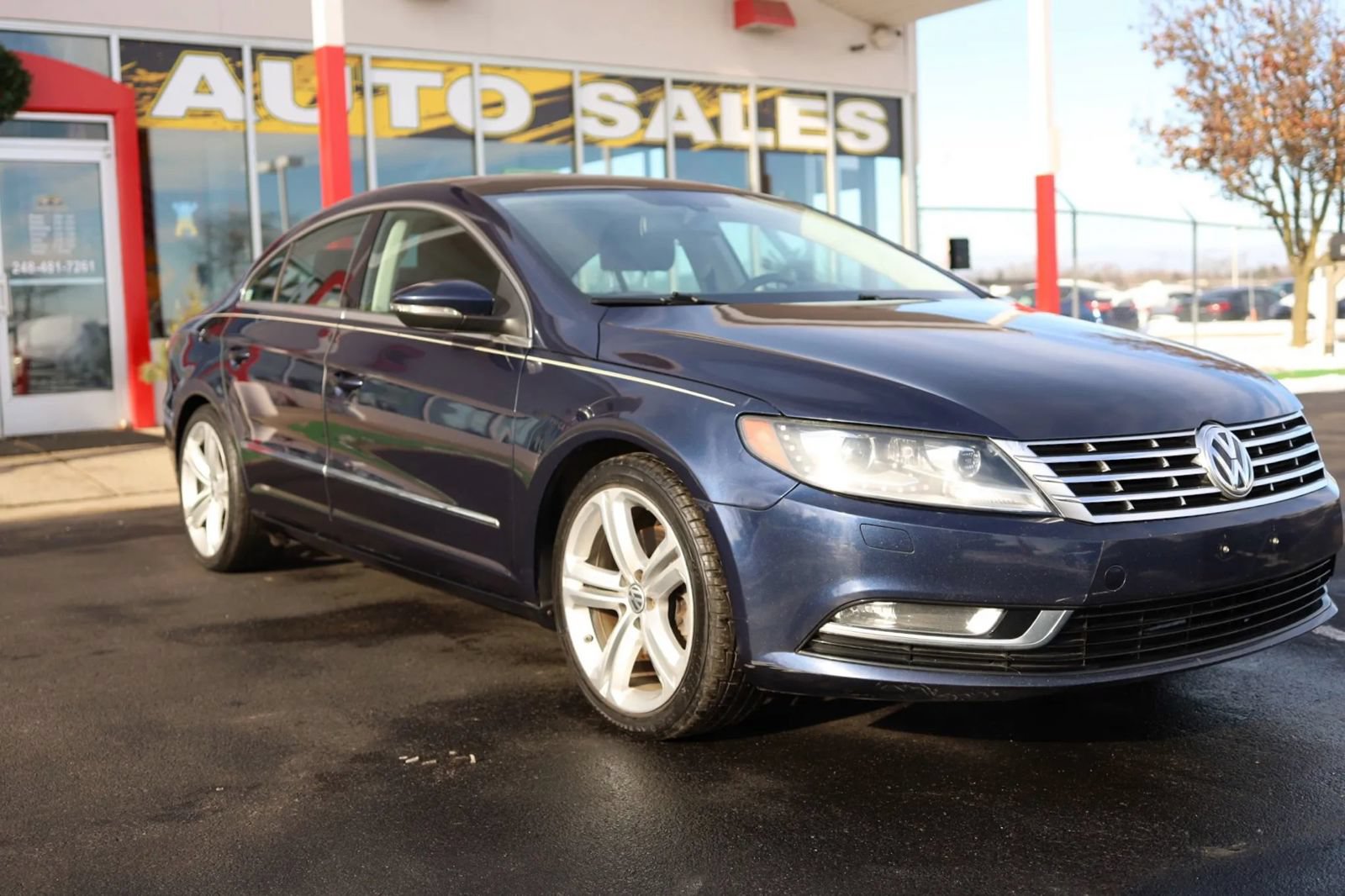 Used 2013 Volkswagen CC R-Line FWD image 3