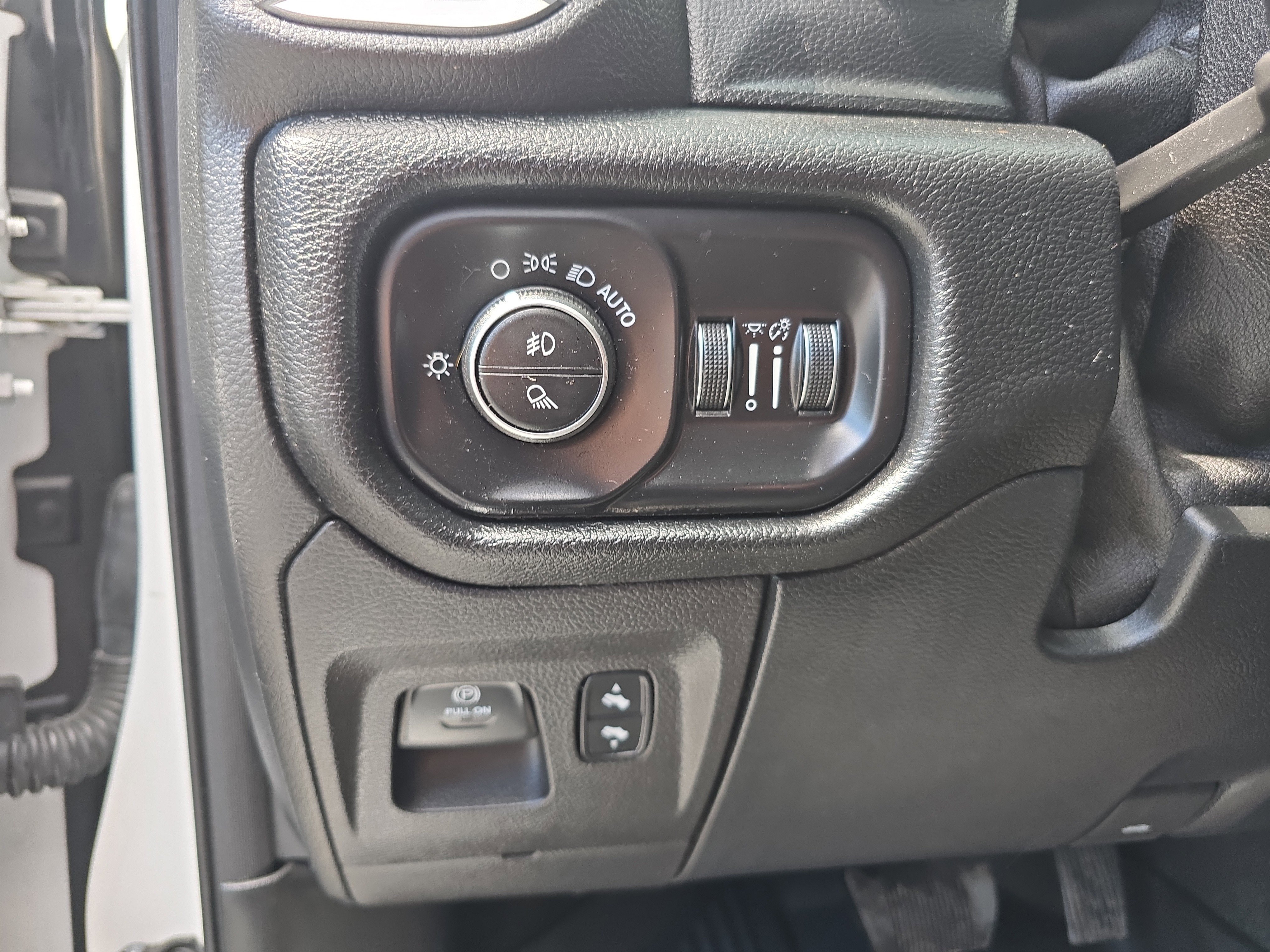 Used 2021 RAM 1500 Laramie AWD/4WD image 20
