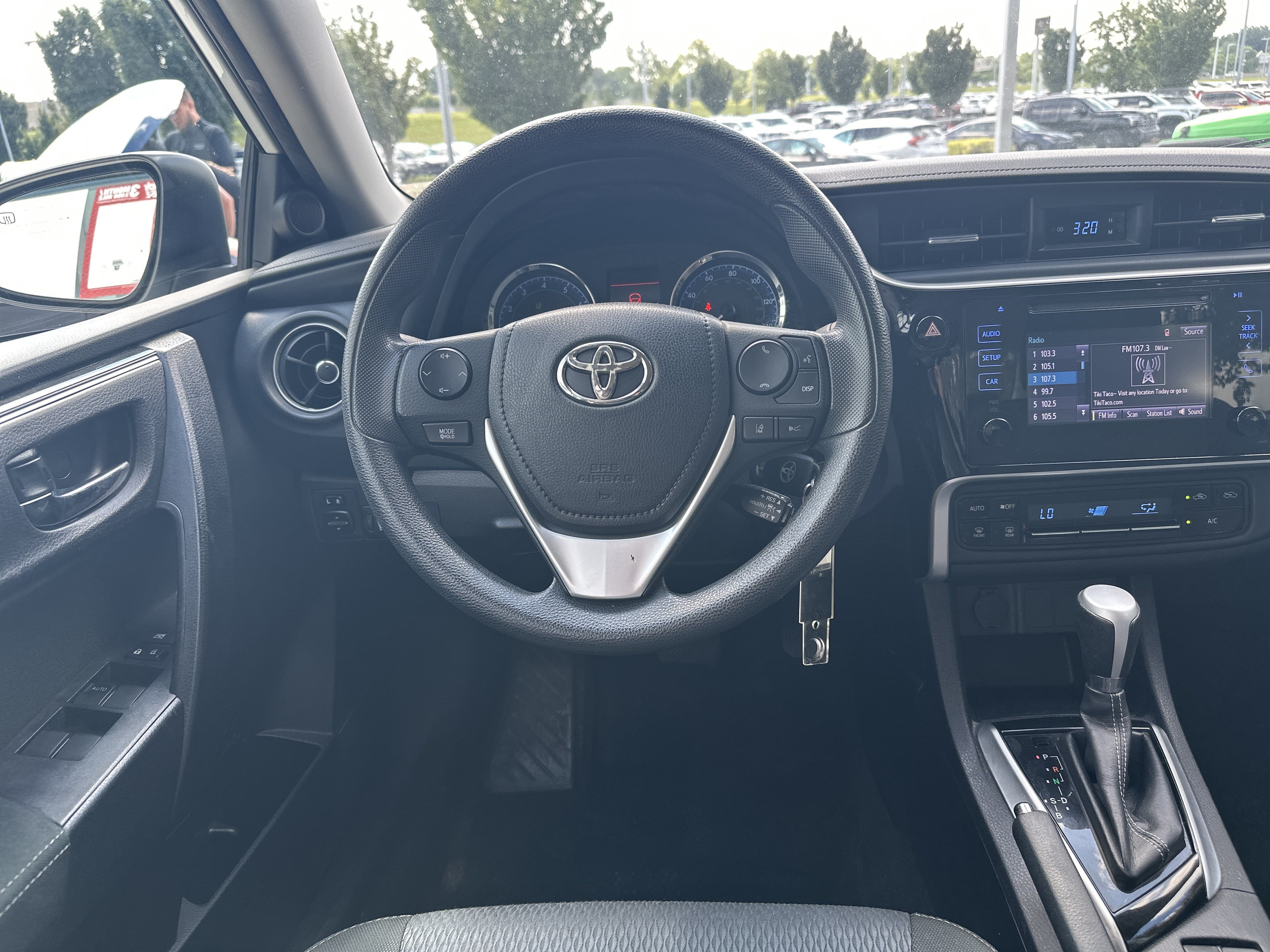Used 2017 Toyota Corolla LE FWD image 16
