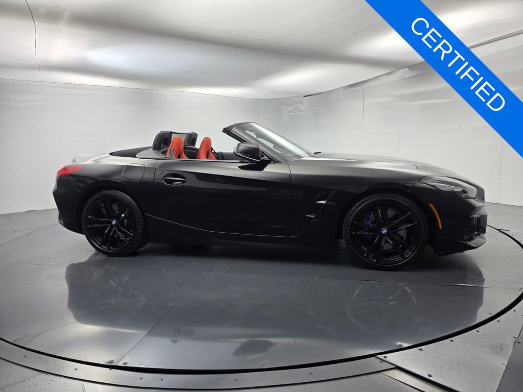 Used 2023 BMW Z4 M40i w/ Premium Package RWD image 3