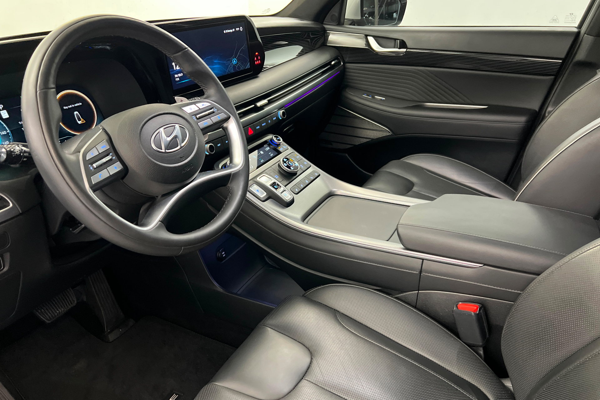 Used 2024 Hyundai Palisade Calligraphy AWD/4WD image 17