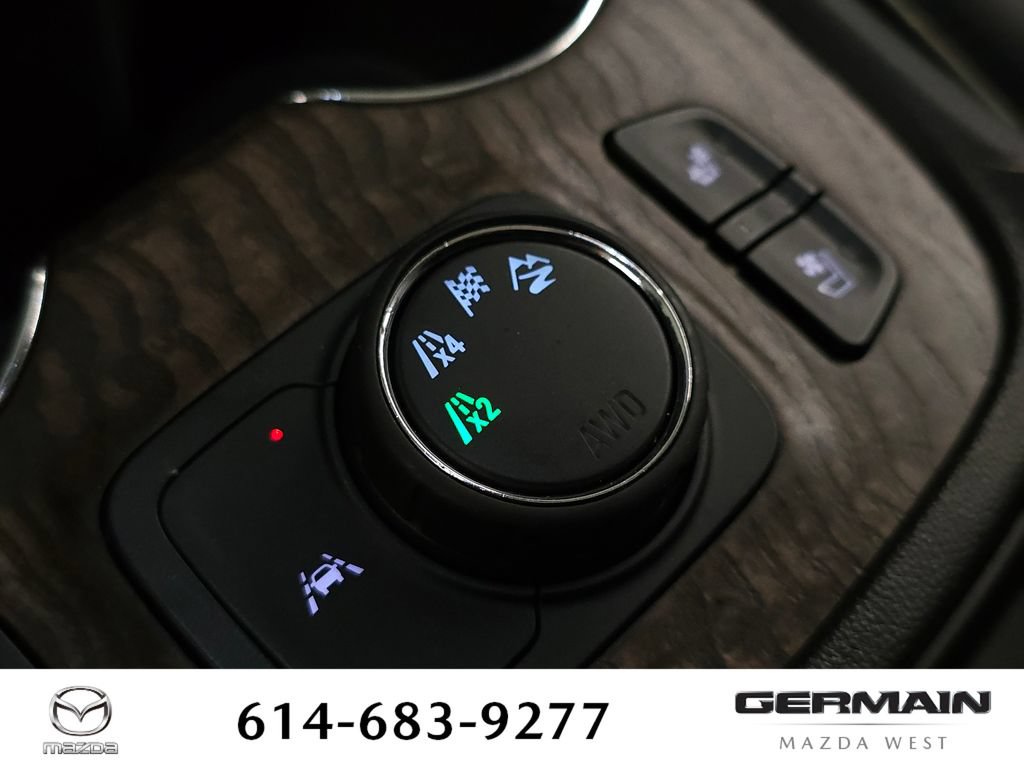 Used 2021 GMC Acadia Denali w/ Denali Technology Package AWD/4WD image 35