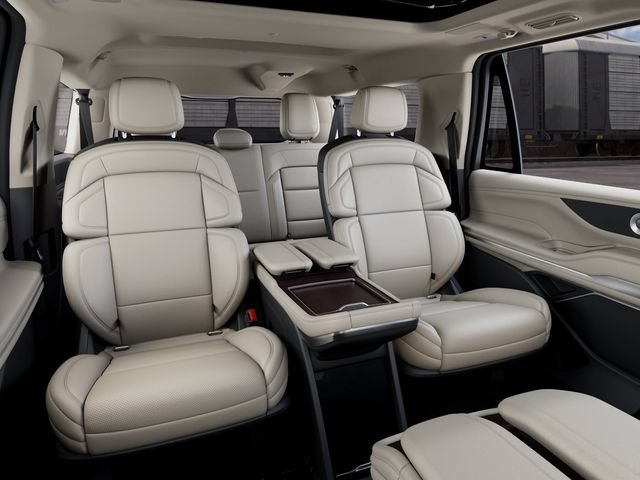 New 2027 Lincoln Navigator L Reserve w/ Jet Appearance Package AWD/4WD image 11