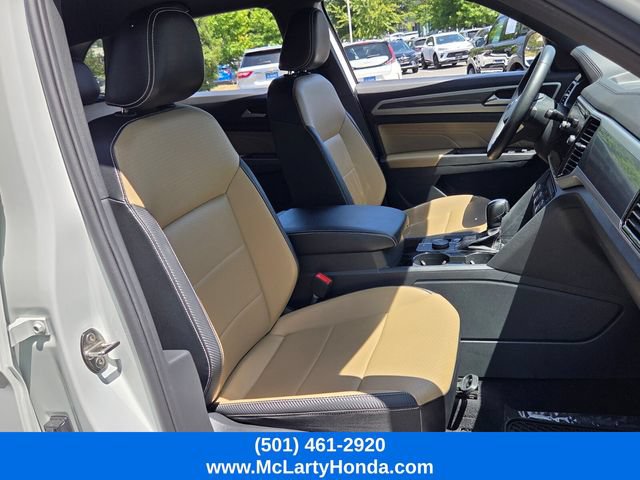 Used 2022 Volkswagen Atlas Cross Sport SE AWD/4WD image 18