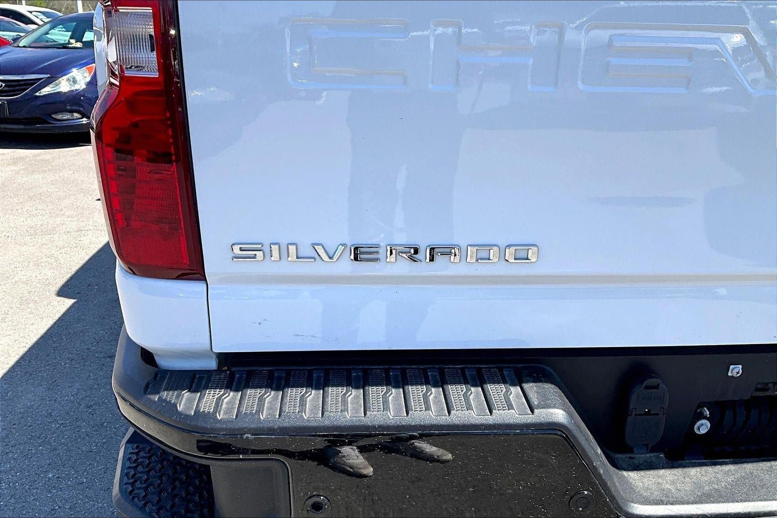 Used 2025 Chevrolet Silverado 2500 Custom w/ Custom Value Package AWD/4WD image 28