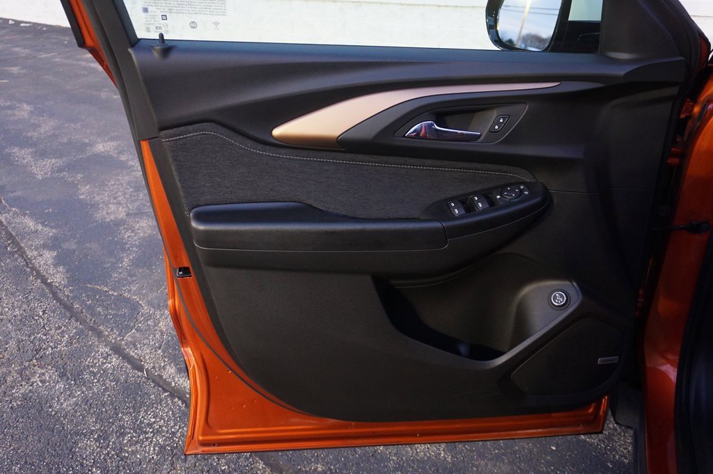 Certified 2023 Chevrolet TrailBlazer ACTIV w/ Sun and Liftgate Package image 23