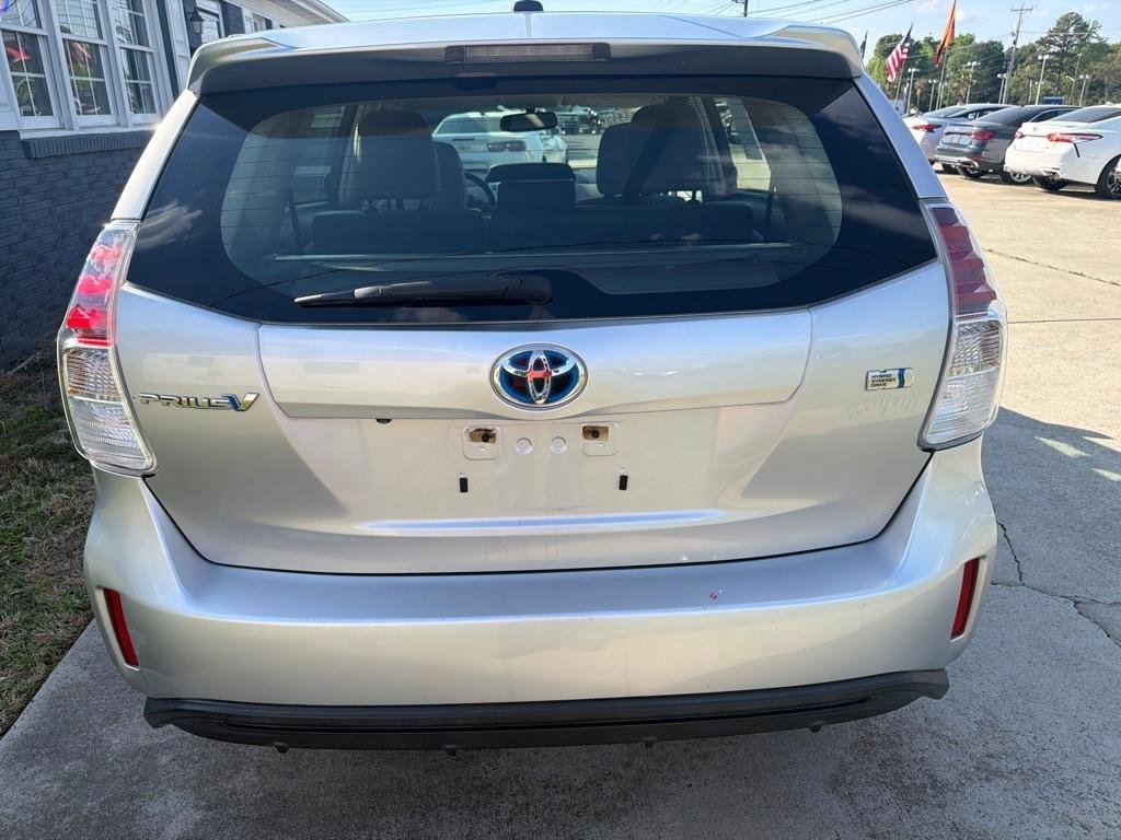 Used 2016 Toyota Prius V Five image 11