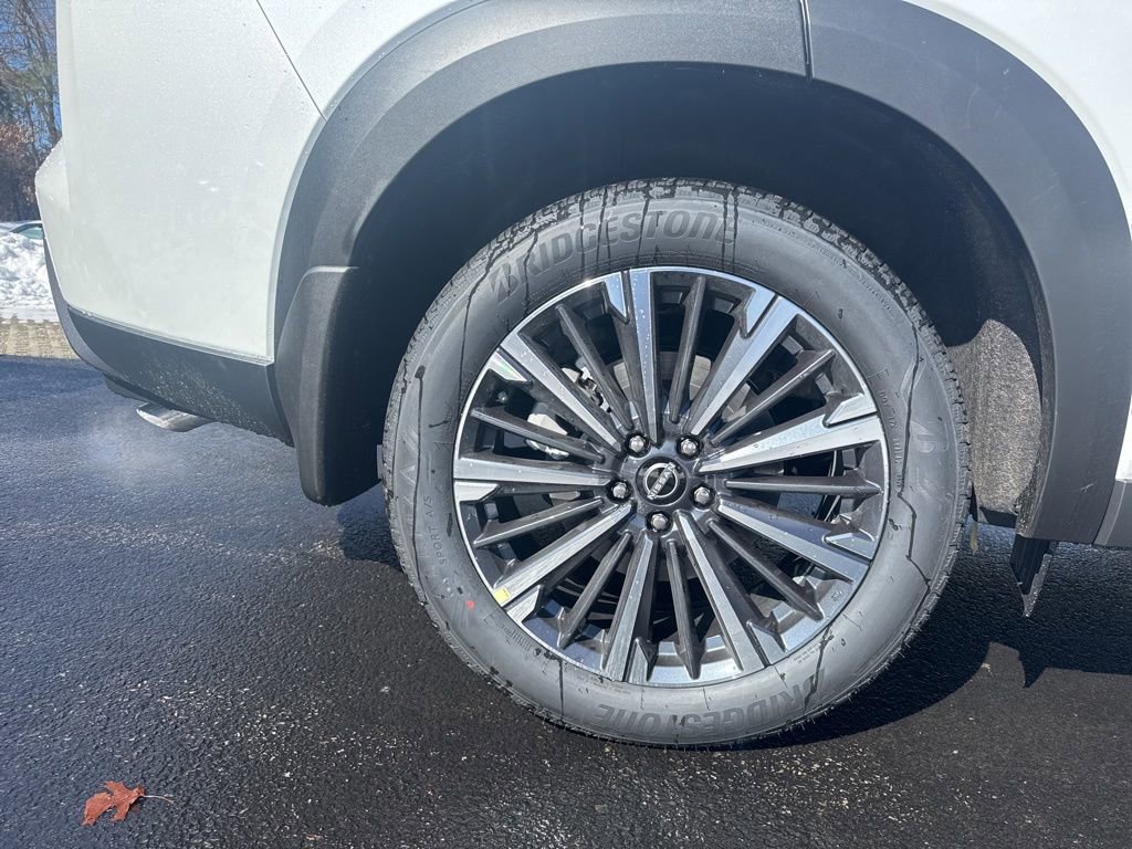 New 2026 Nissan Pathfinder Platinum image 9