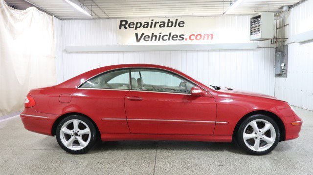 Used 2005 Mercedes-Benz CLK 320 Coupe image 4