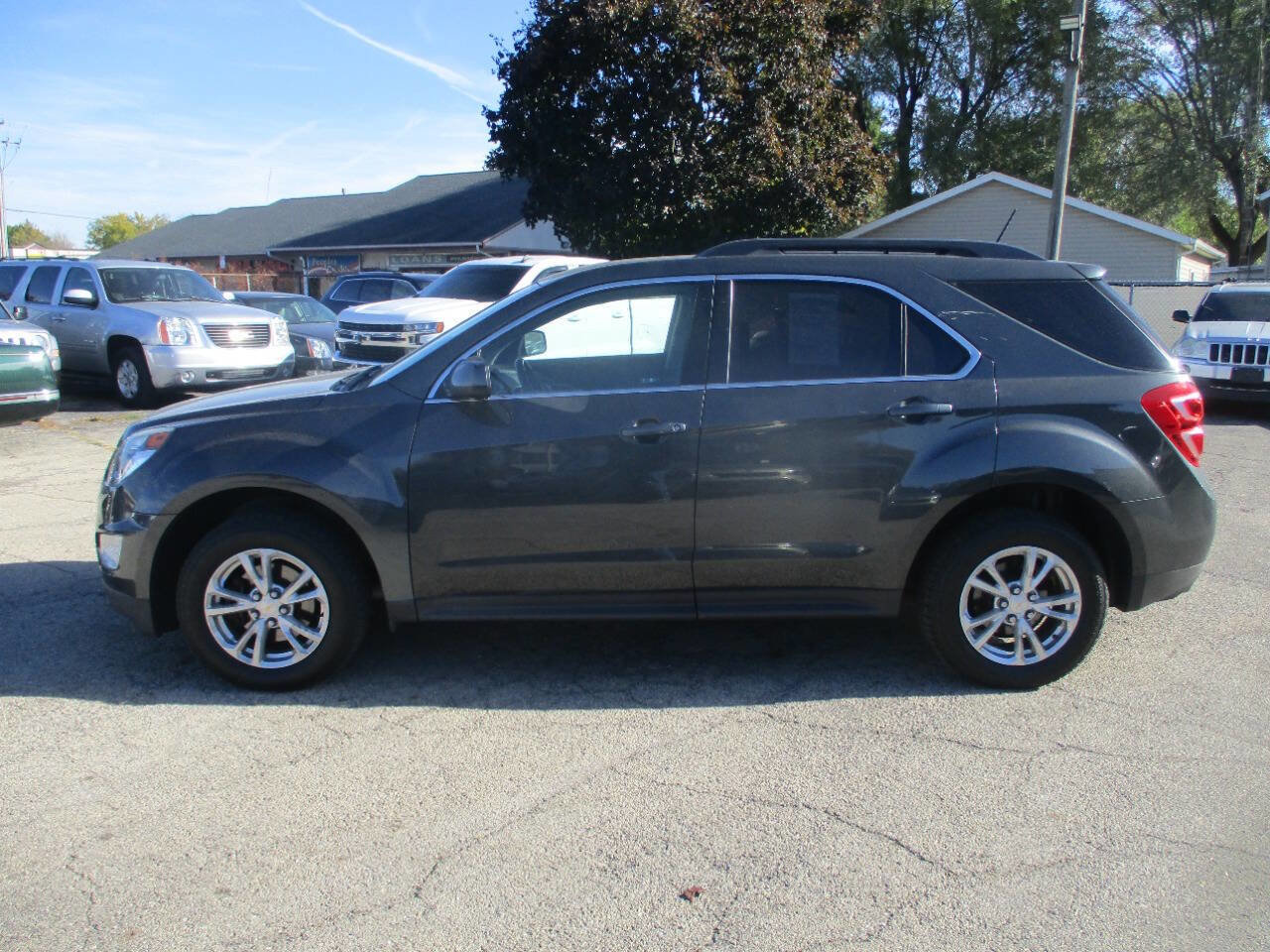Used 2017 Chevrolet Equinox LT w/ Convenience Package image 6