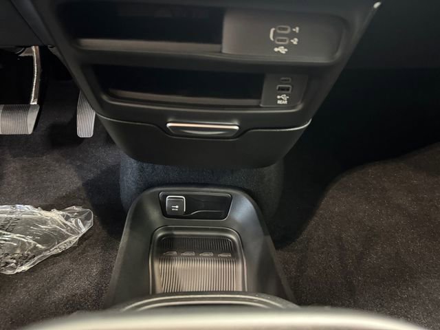 New 2026 Chrysler Pacifica Select image 13