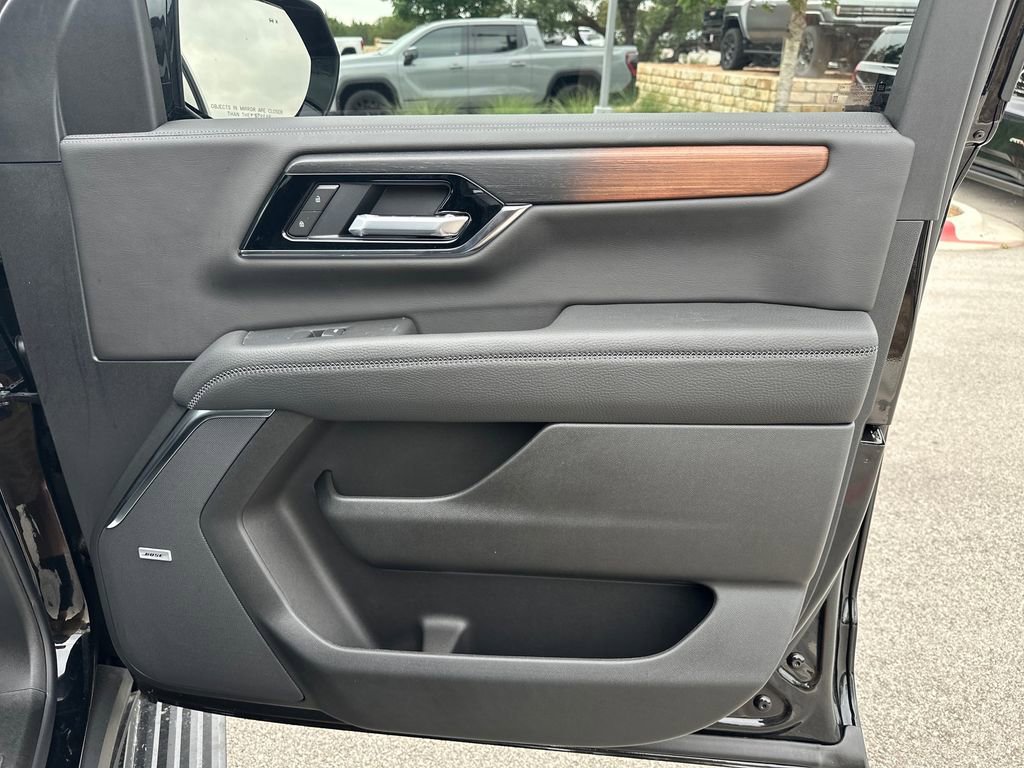 New 2026 GMC Yukon Denali w/ Denali Reserve Package RWD image 42