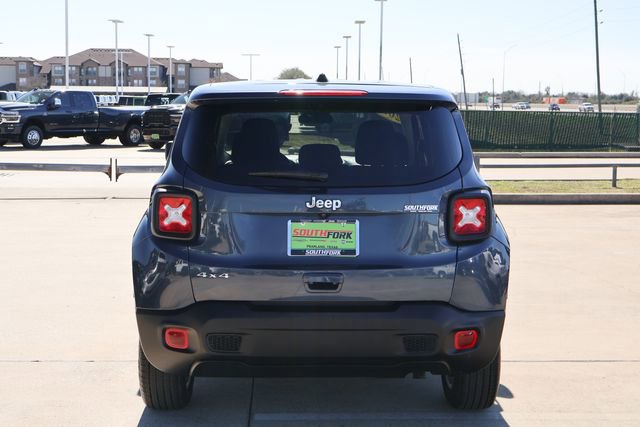 Used 2023 Jeep Renegade Latitude image 6