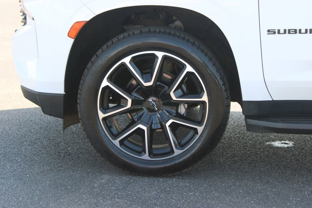 Used 2021 Chevrolet Suburban RST image 18