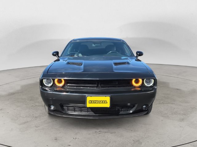 Used 2018 Dodge Challenger R/T Plus RWD image 2