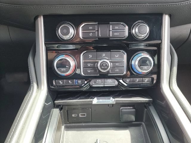 Used 2023 GMC Yukon Denali AWD/4WD image 12