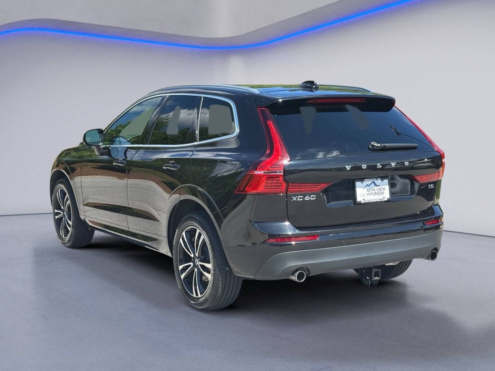 Used 2021 Volvo XC60 T5 Momentum FWD image 6