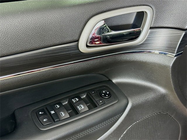 Used 2021 Jeep Grand Cherokee Limited w/ Sun & Sound Group image 18