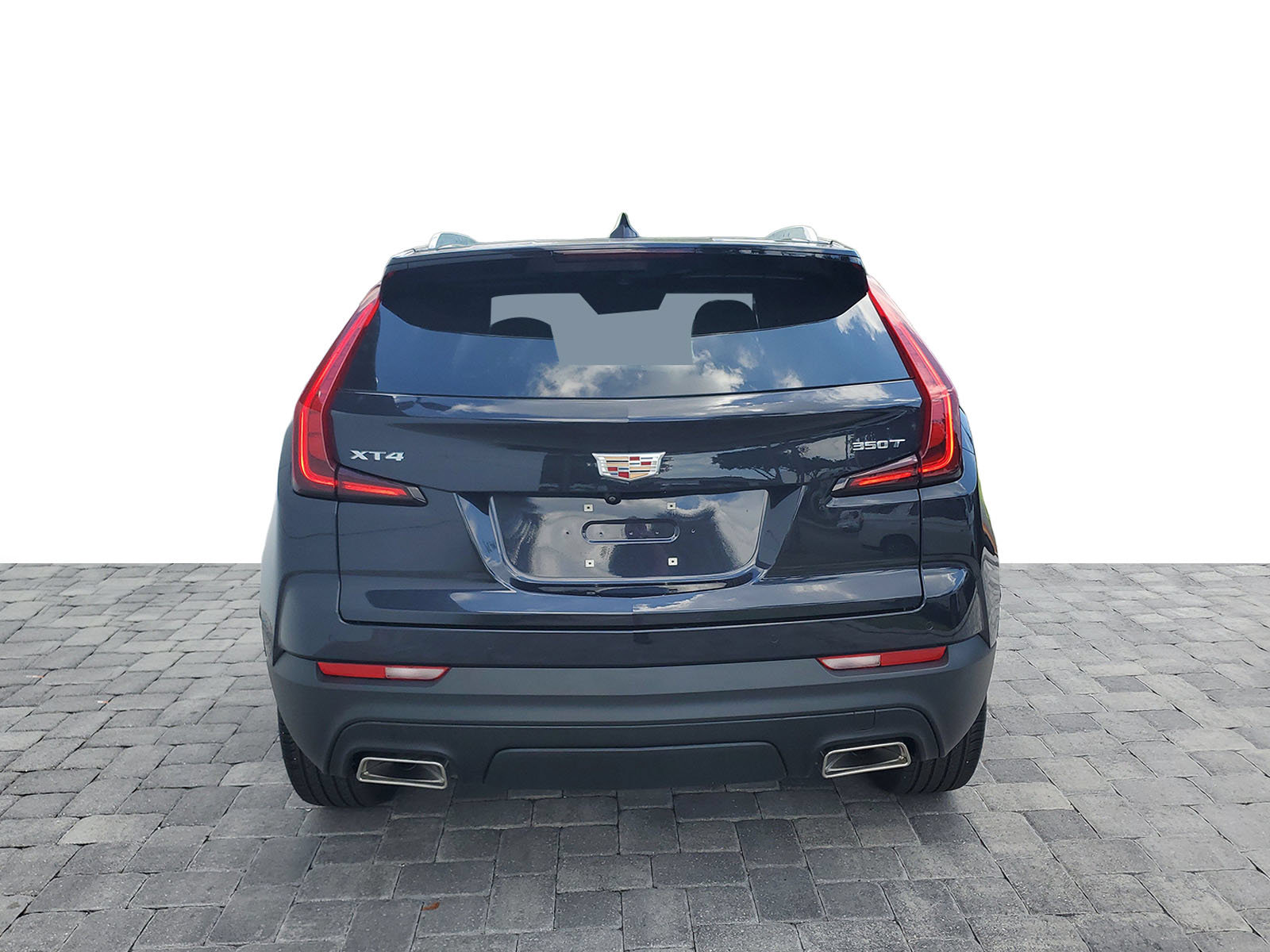 Certified 2023 Cadillac XT4 Luxury w/ Cold Weather Package FWD image 5