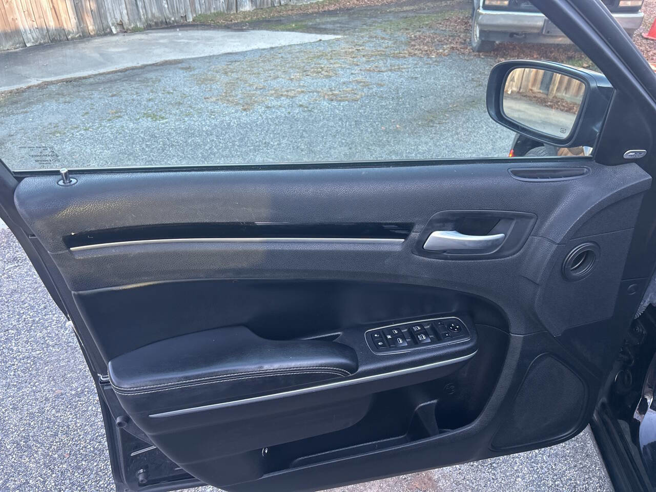 Used 2021 Chrysler 300 S image 9