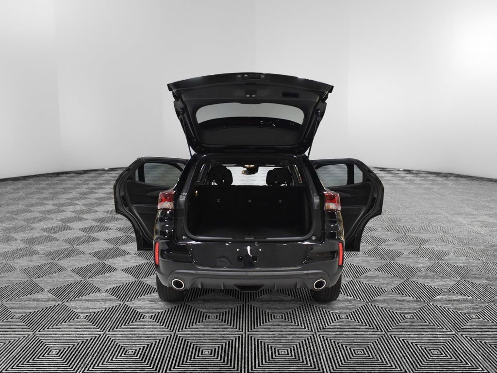 Used 2023 Chevrolet TrailBlazer RS w/ Convenience Package image 10