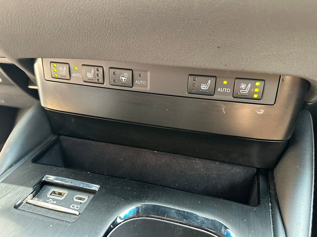 Used 2024 Lexus ES 350 w/ Premium Package image 24