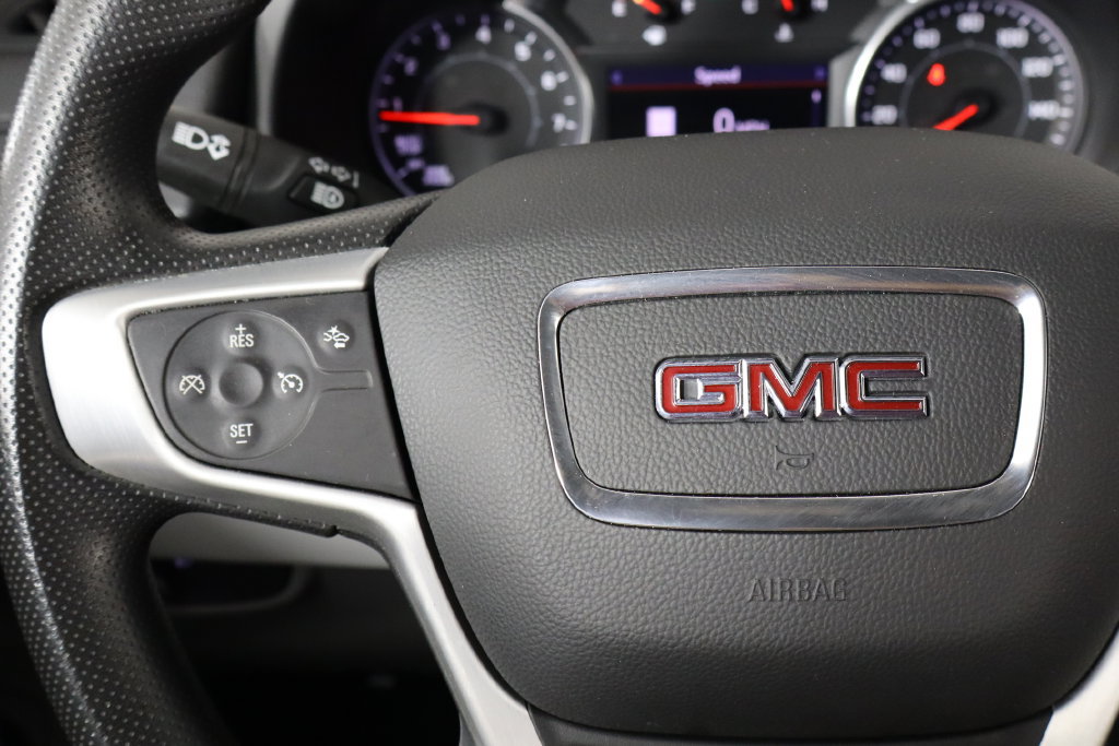 Used 2022 GMC Terrain SLE w/ Driver Convenience Package FWD image 8