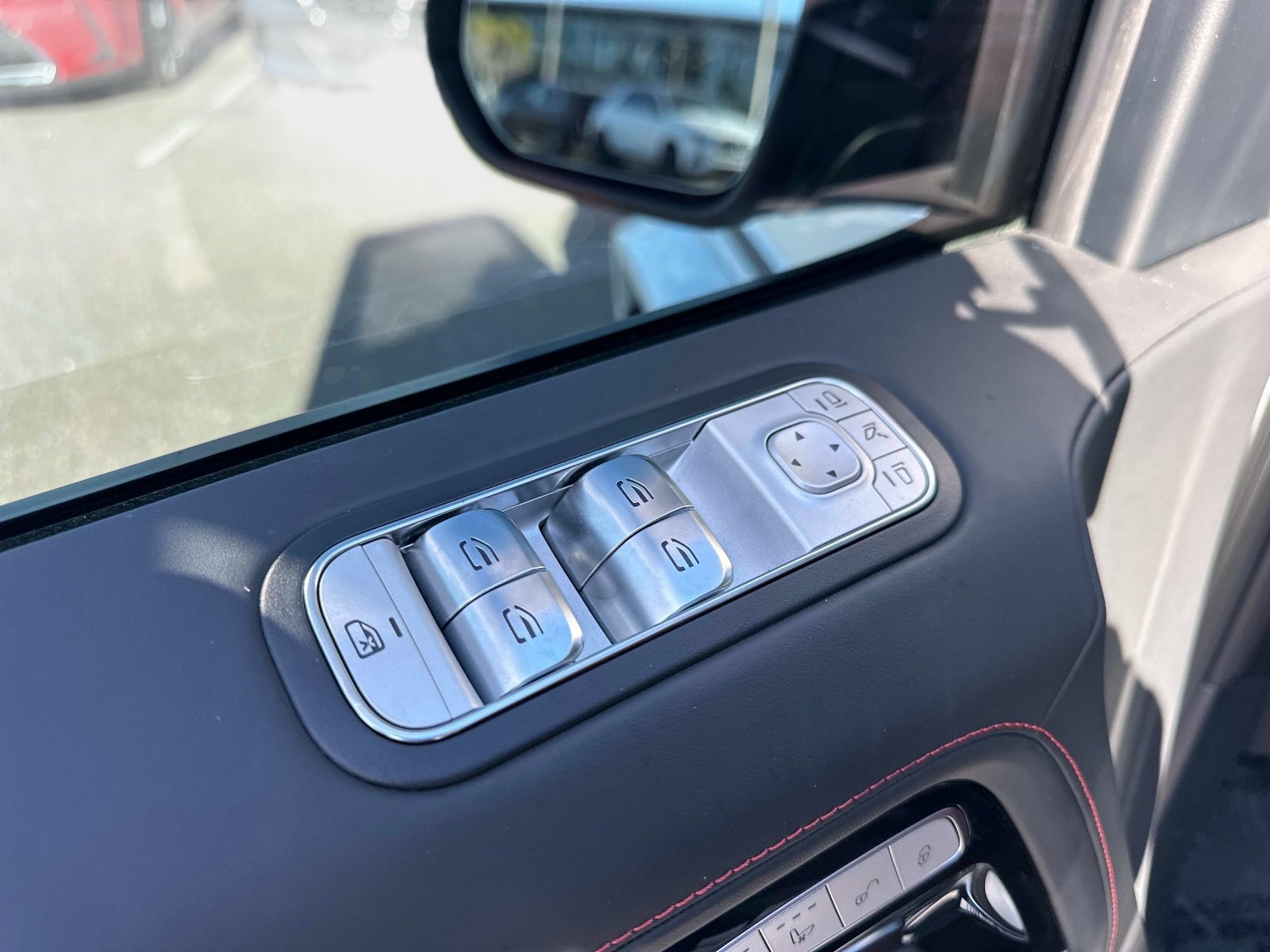 Certified 2025 Mercedes-Benz G 63 AMG 4MATIC image 20