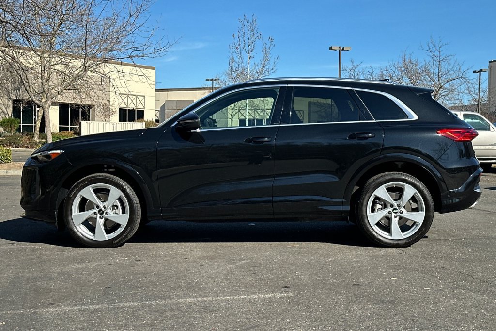 Used 2025 Audi Q5 Premium w/ Premium Plus AWD/4WD image 10