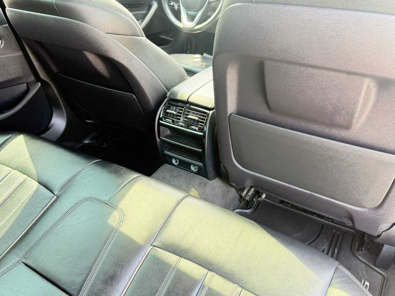 Used 2018 BMW 530i xDrive w/ Premium Package image 38