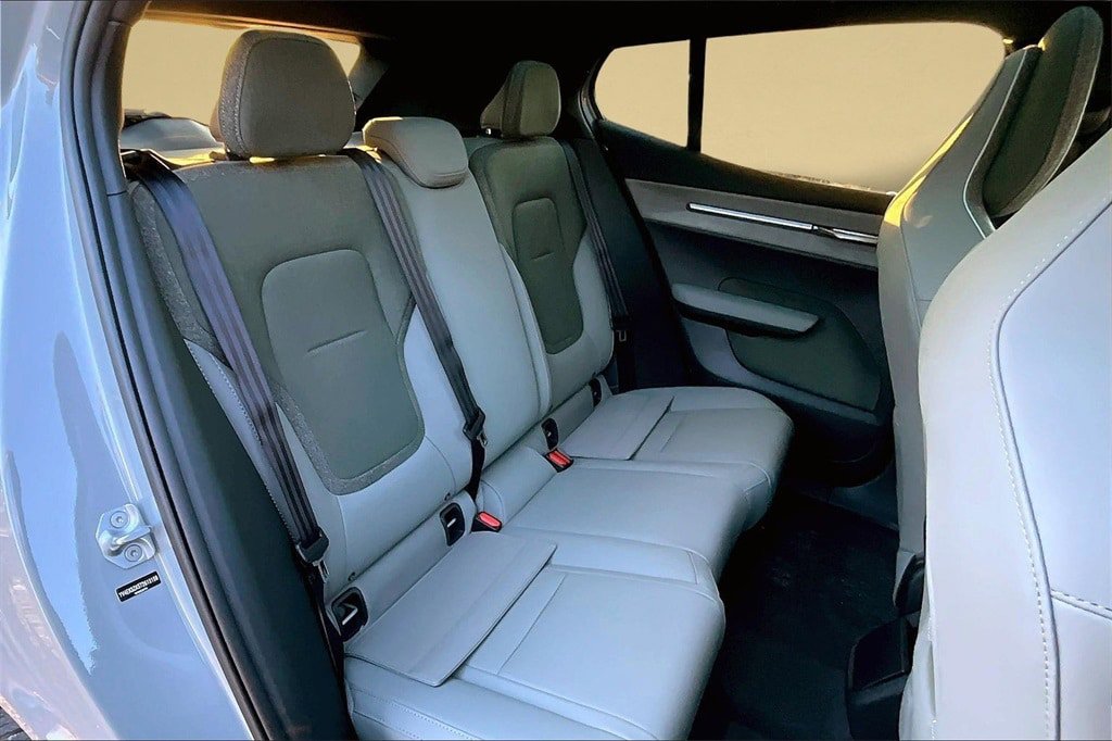 New 2026 Volvo EX30 Plus w/ Climate Package AWD/4WD image 10