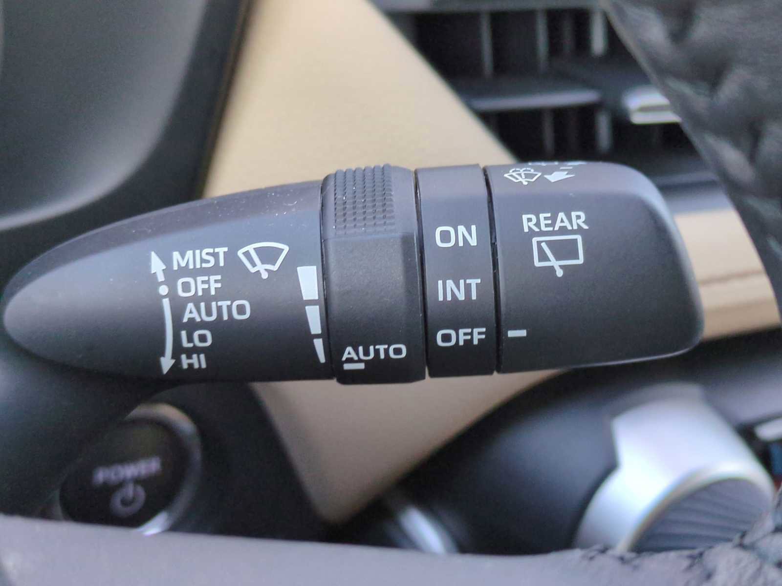 Used 2023 Toyota RAV4 XLE Premium image 28