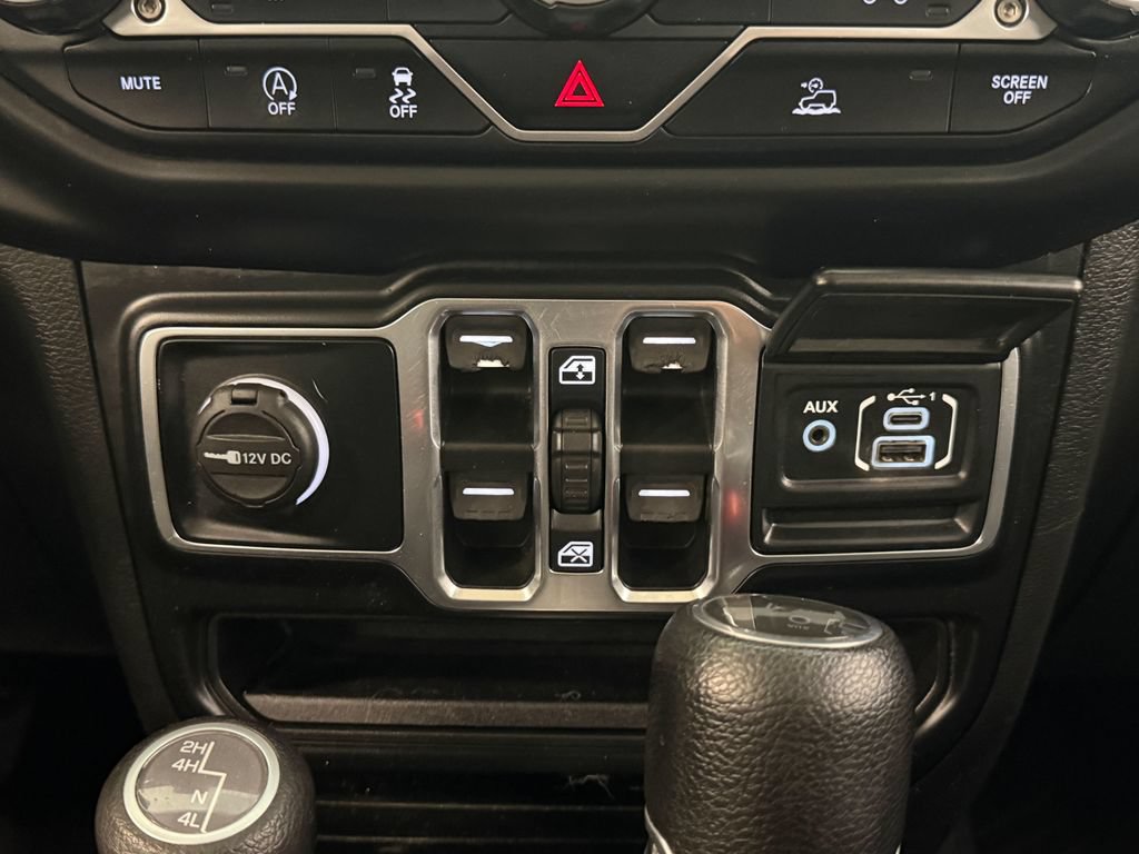 Used 2022 Jeep Wrangler Unlimited Sport AWD/4WD image 23
